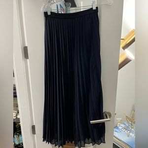Uniqlo pleated skirt, blue, size XS